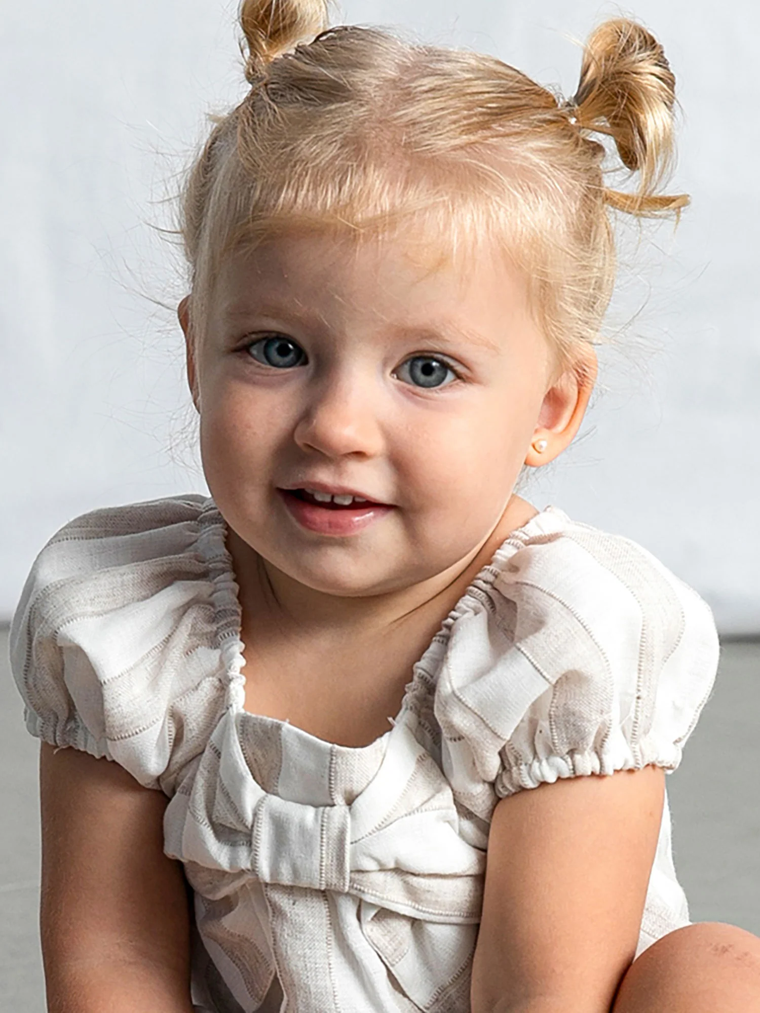 Completo Mayoral neonata blusa e bermuda a righe nocciola - Image 5