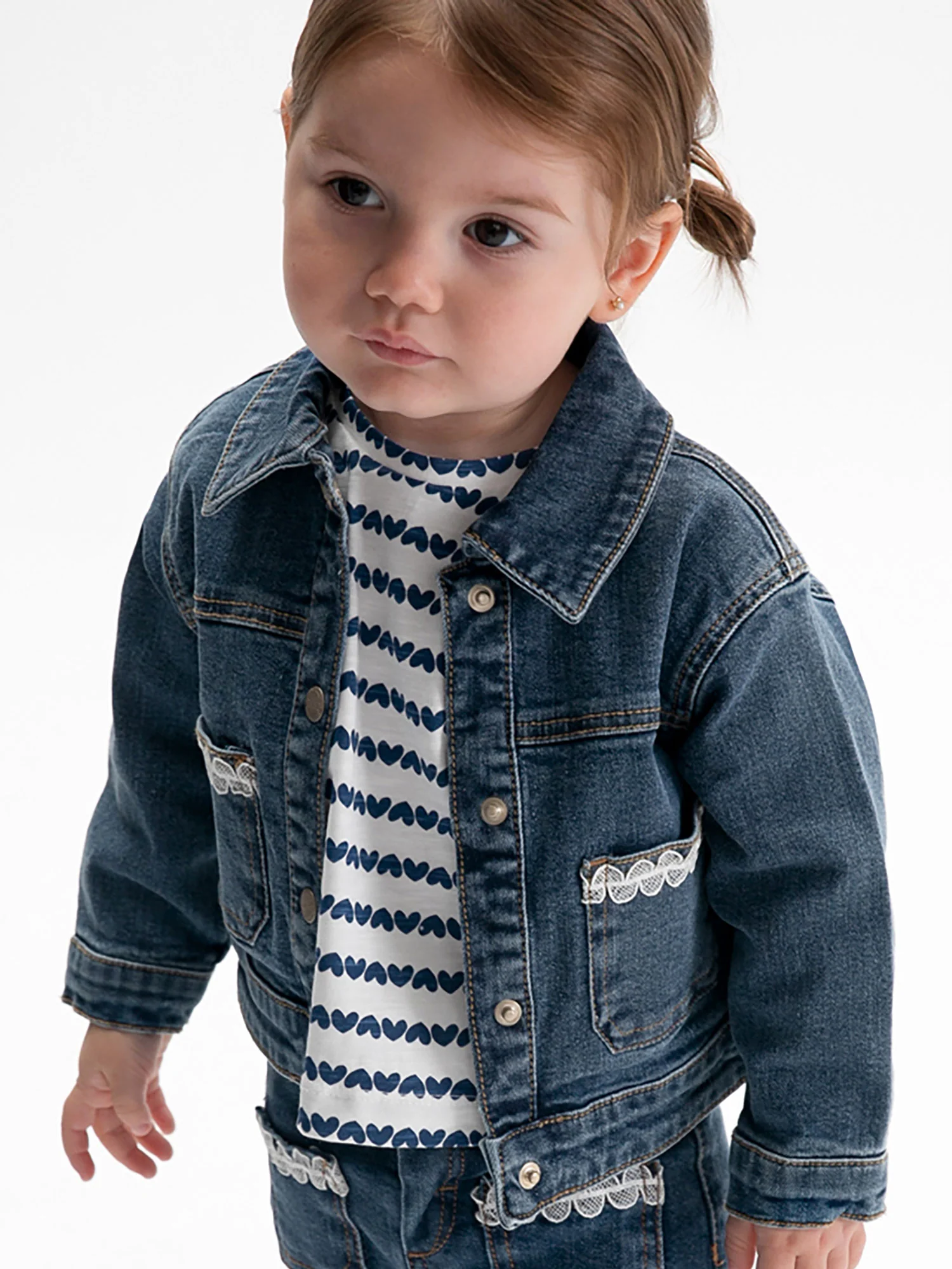 Giubbino Mayoral neonata con bottoni in jeans denim scuro - Image 5