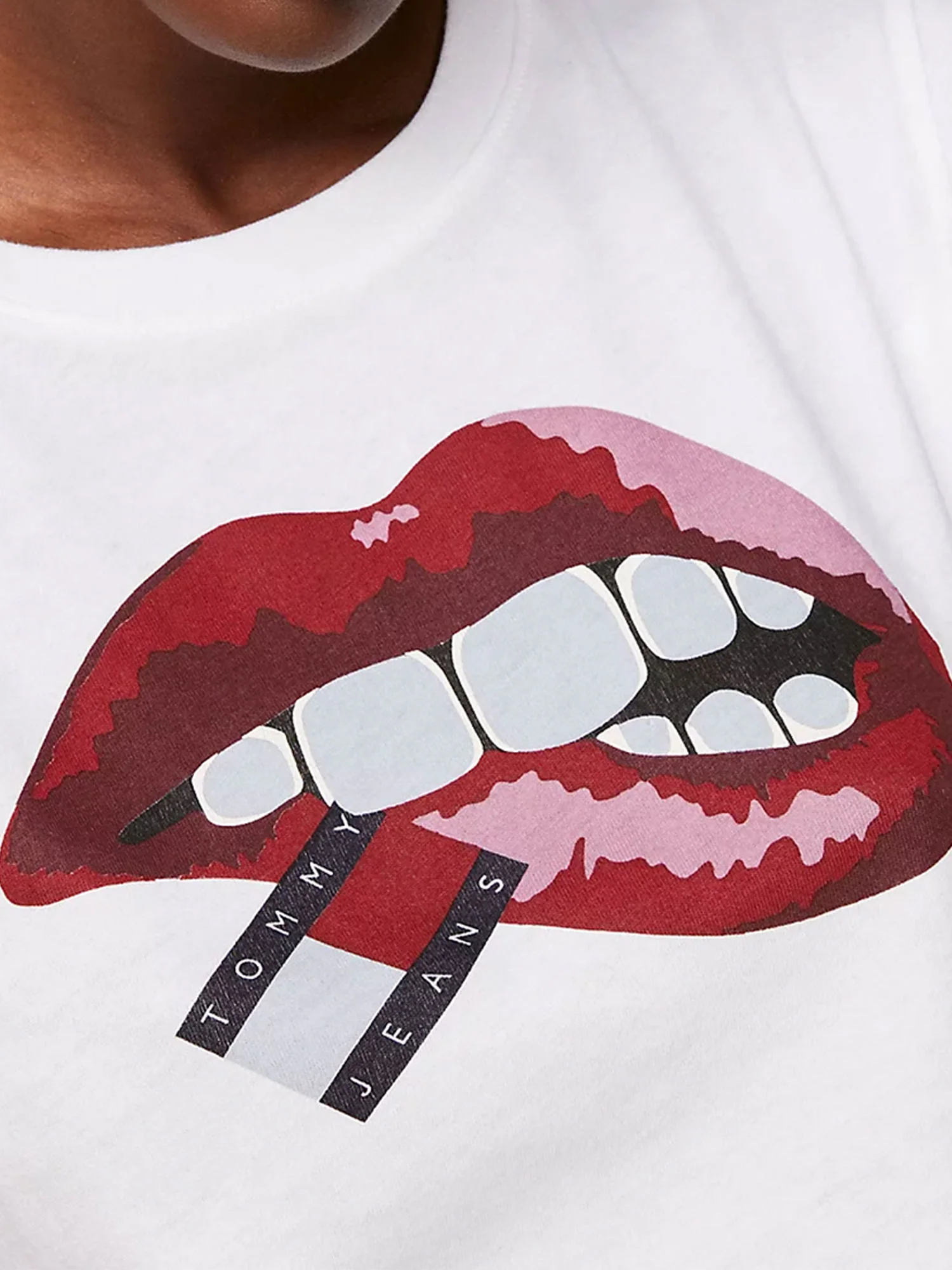 T-shirt in jersey di cotone washed Slim fit crop con stampa labbra bianco - Image 4