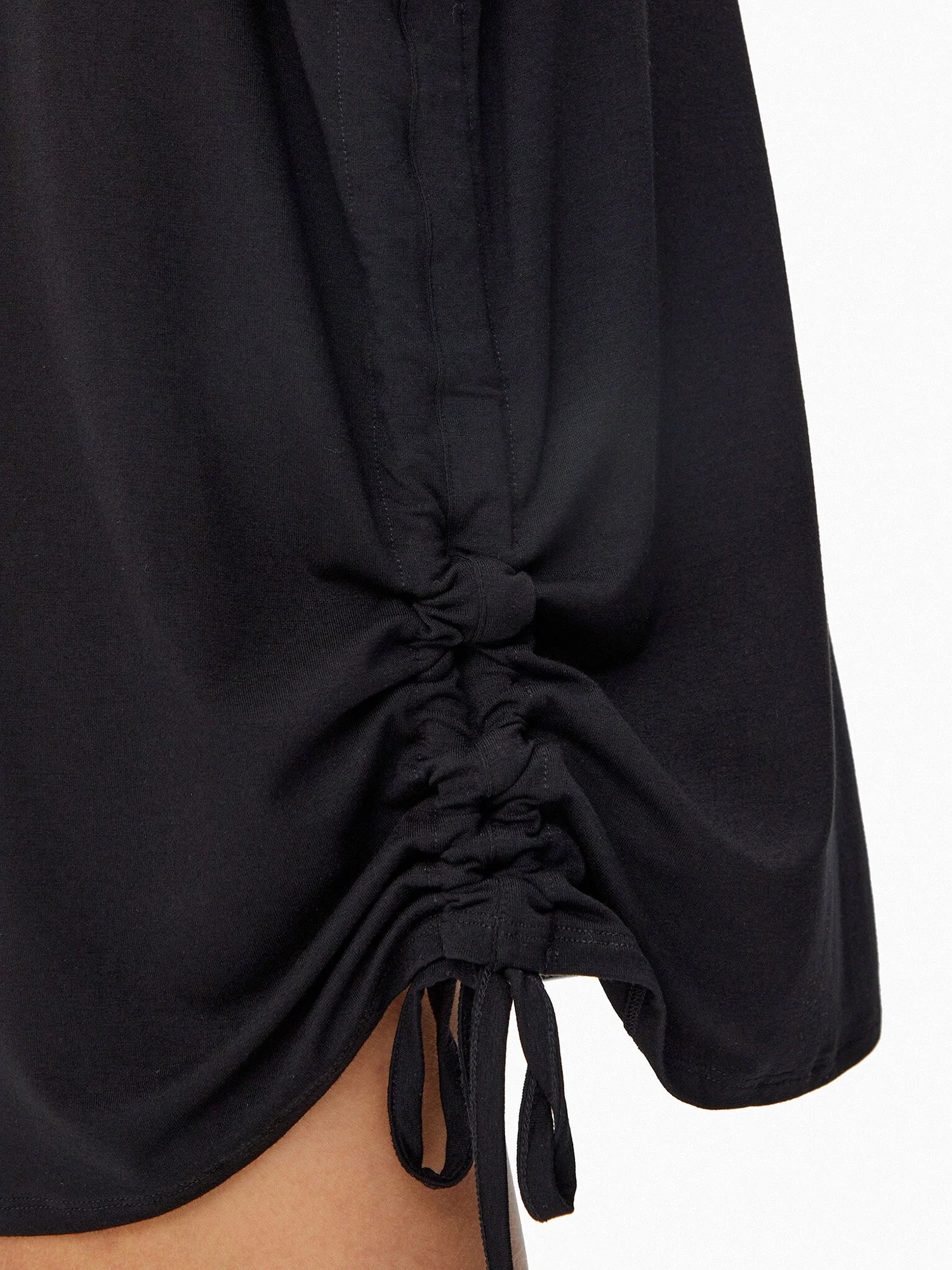 T-shirt manica corta Guess donna con maxi triangle strass nero - Image 4